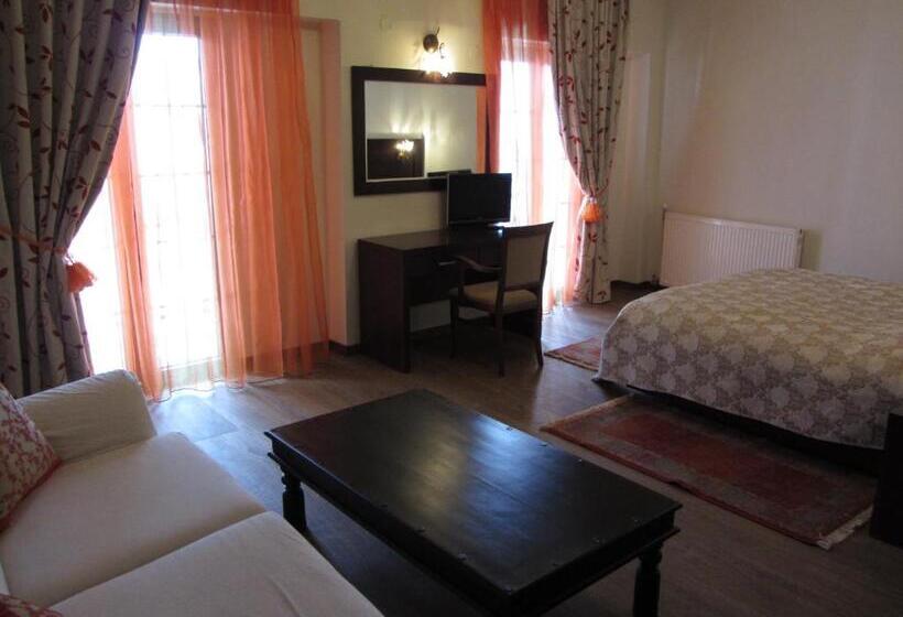 سوئیت خانواده 2 خوابه, Manthos Mountain Resort & Spa