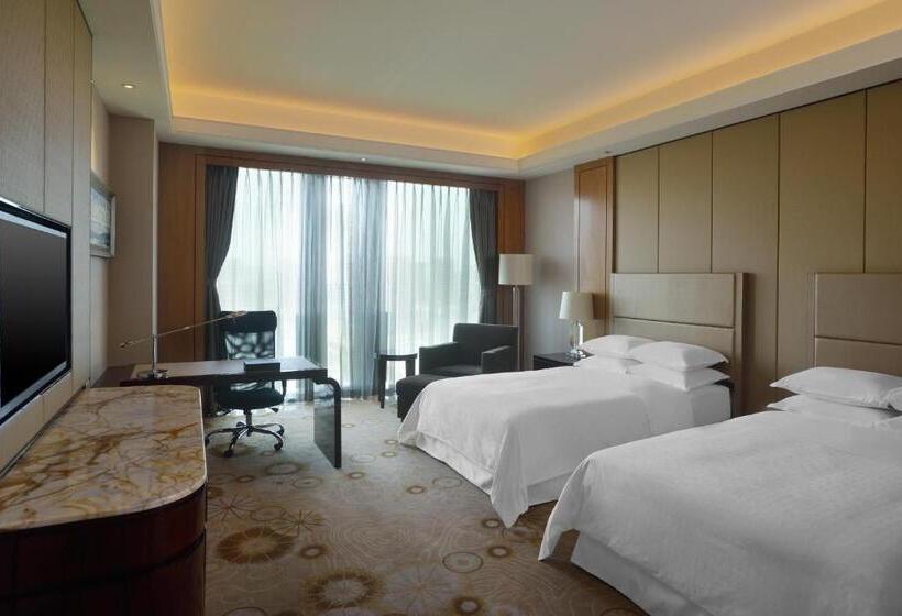 Deluxe Room, Sheraton Shenyang South City