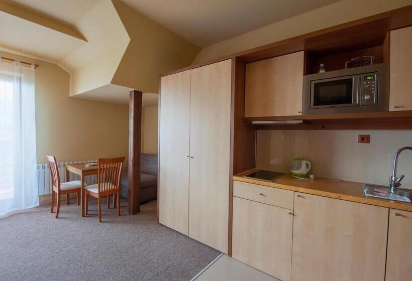 استودیوی استاندارد, Tatragolf Mountain Resort