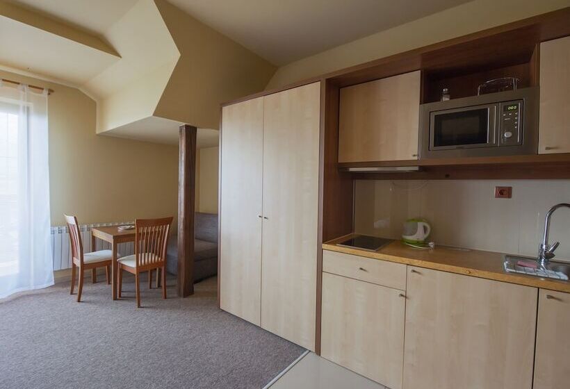 استودیوی استاندارد, Tatragolf Mountain Resort