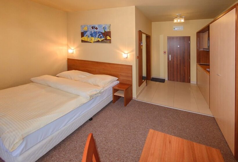 استودیوی استاندارد, Tatragolf Mountain Resort