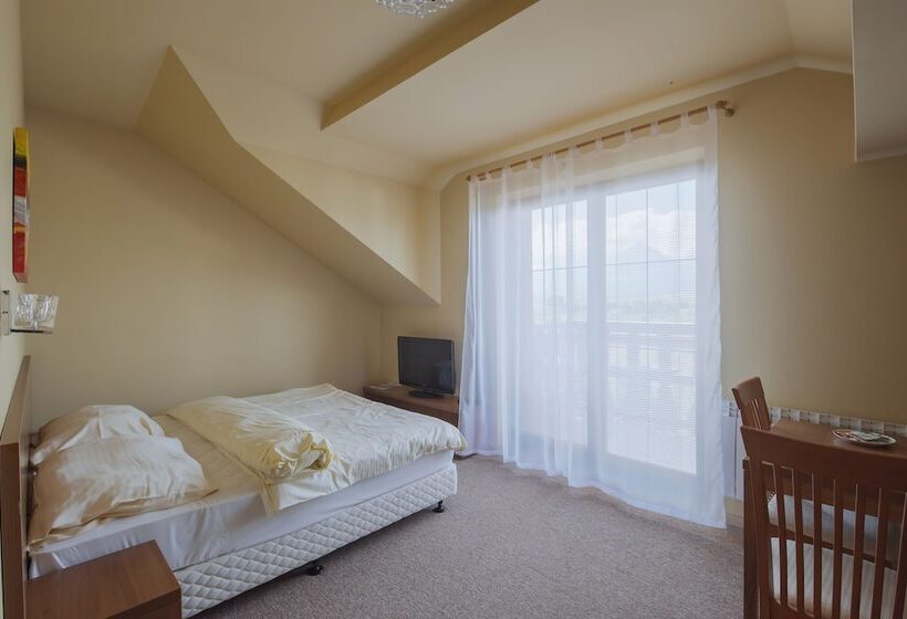 استودیوی استاندارد, Tatragolf Mountain Resort