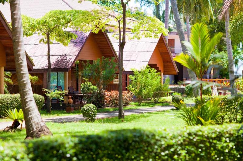بانگلوی لوکس, Kaw Kwang Beach Resort