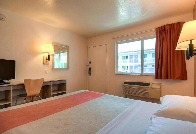 اتاق استاندارد برای معلولان, Motel 6 Westminster, Ca   South   Long Beach Area