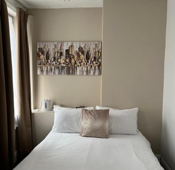 اتاق استاندارد, Stay At 25