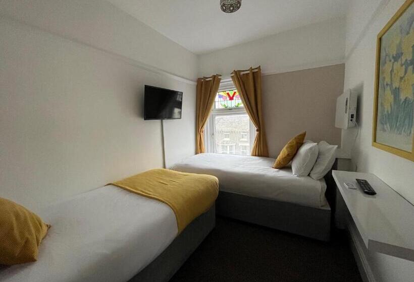 اتاق استاندارد چهار تخته, Stay At 25