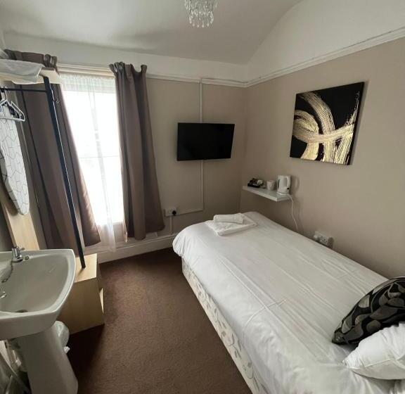اتاق استاندارد یک تخته با سرویس بهداشتی مشترک, Stay At 25