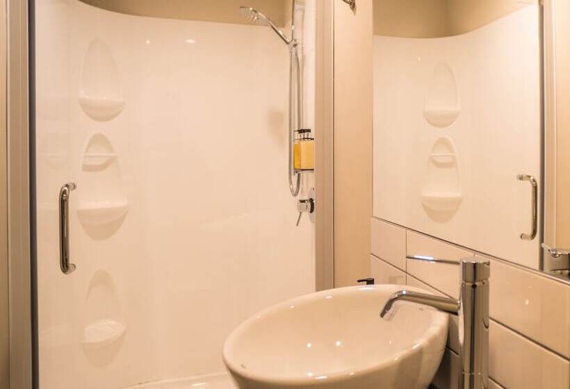 استودیوی استاندارد با تخت دوبل, U Residence