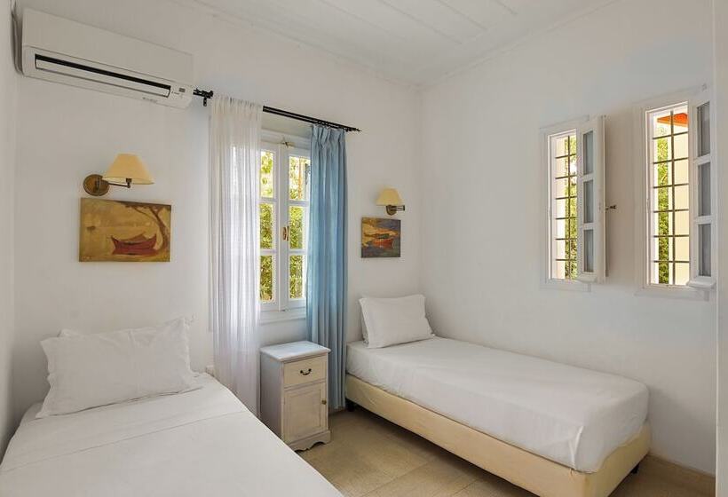 2 Bedroom Apartment Pool View, Villa Nika