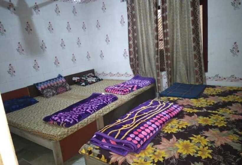اتاق خانوادگی, Goroomgo Gayatri Guest House Haridwar