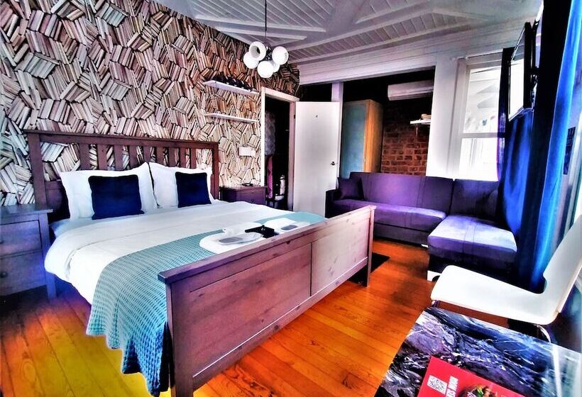 اتاق لوکس سه تخته, Dreamers V&v Hotel Cihangir