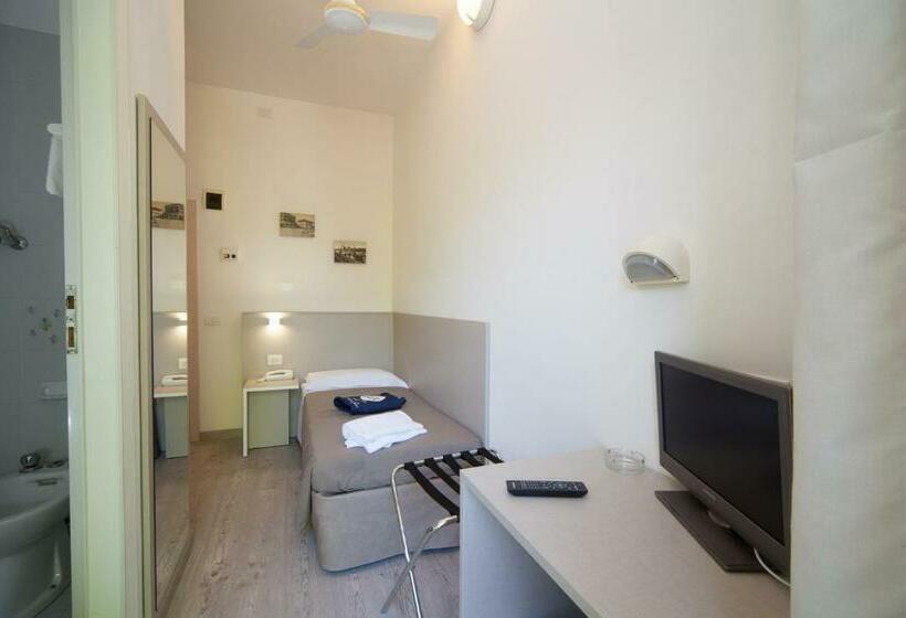 اتاق استاندارد یک نفره, Lux