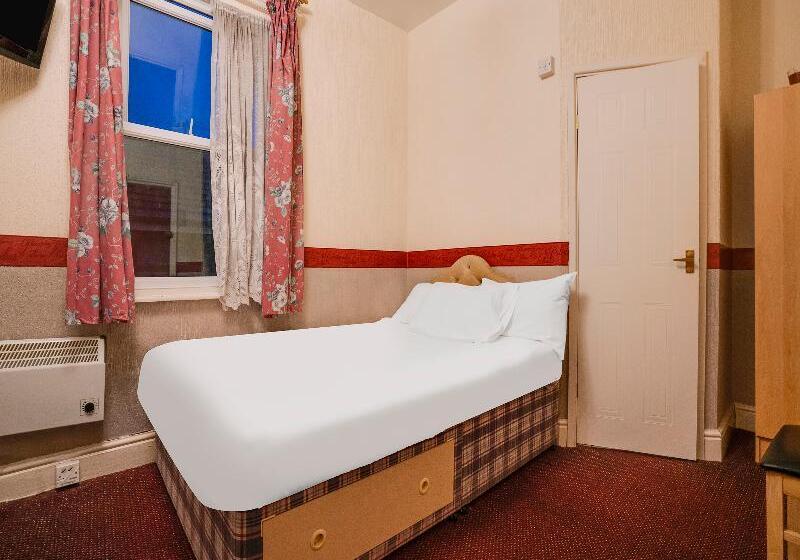 اتاق استاندارد چهار تخته, Oyo Chesterton Hotel Blackpool South Shore