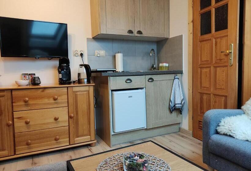 اتاق استاندارد سه نفره, Apartamenty U Drwala
