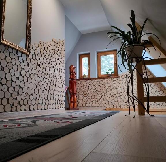 اتاق استاندارد سه نفره, Apartamenty U Drwala