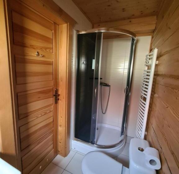 خانه 1 خوابه, Tęczowe Wzgórze