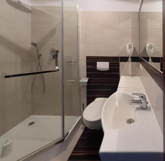 اتاق استاندارد یک نفره, Kanclerz