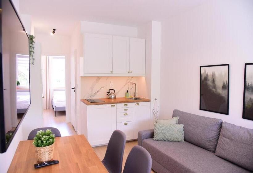 استودیو استاندارد با چشم‌انداز, Apartamenty Turystyczna 25