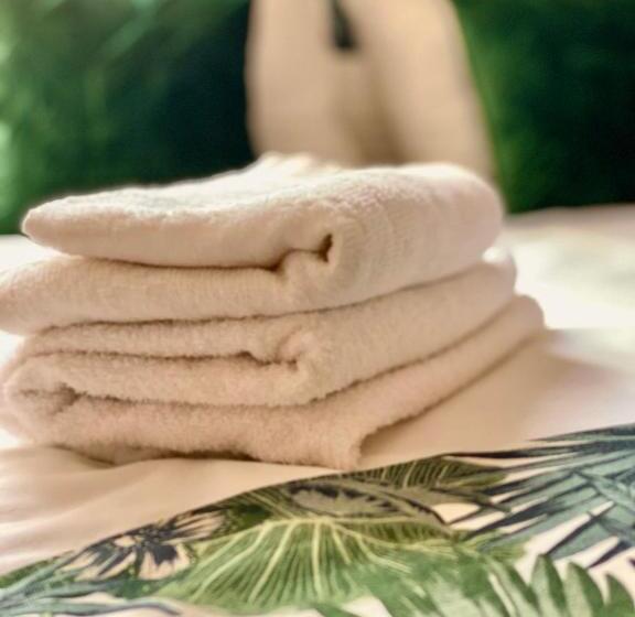 اتاق استاندارد با سرویس بهداشتی مشترک, Backpack Apart Rooms
