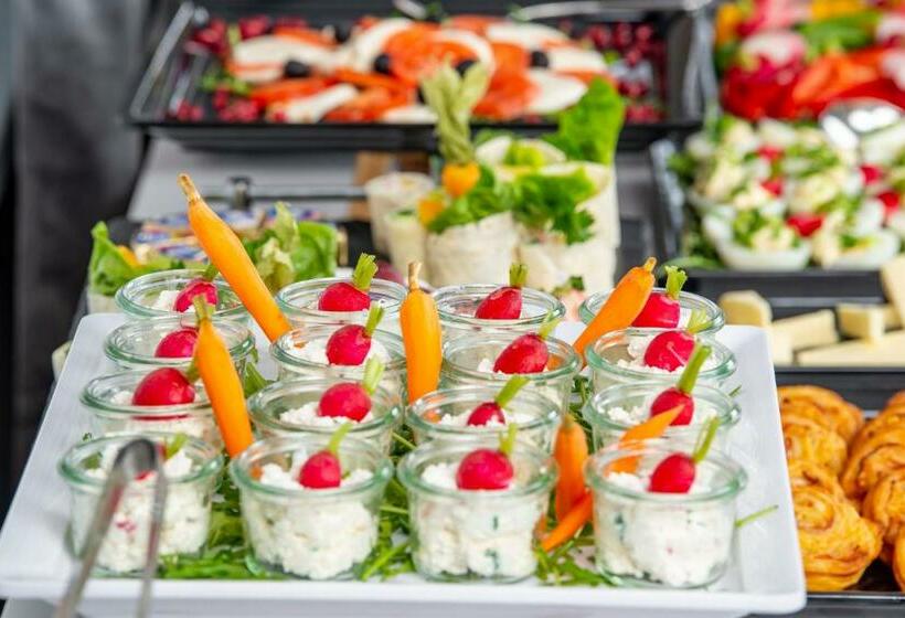 اتاق استاندارد چهار تخته, Fregata Kołobrzeg