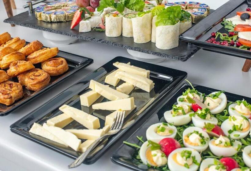 اتاق استاندارد با تخت بزرگ, Fregata Kołobrzeg