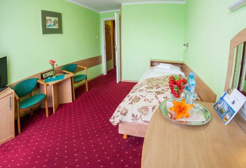 اتاق استاندارد یک نفره, Jaskółka