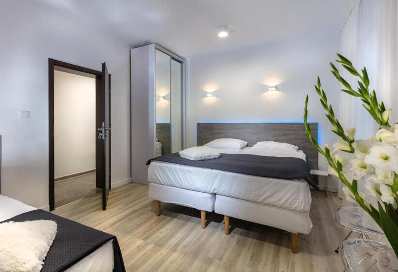 اتاق استاندارد سه نفره, Villa Rosa   200m Od Morza