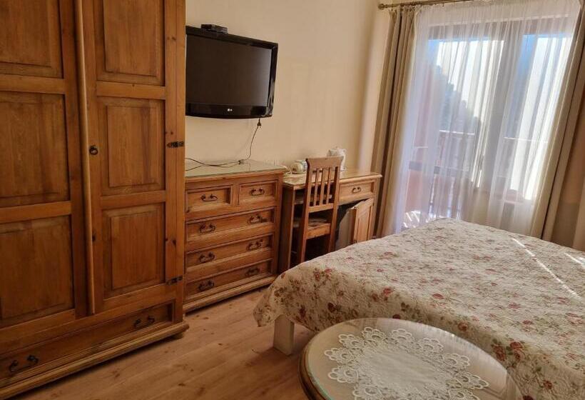 اتاق استاندارد سه نفره, Gościniec Groblice