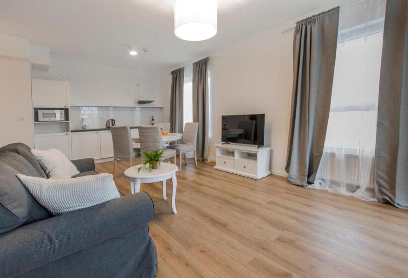آپارتمان لوکس 1 خوابه, Symphony Baltica Towers Apartamenty