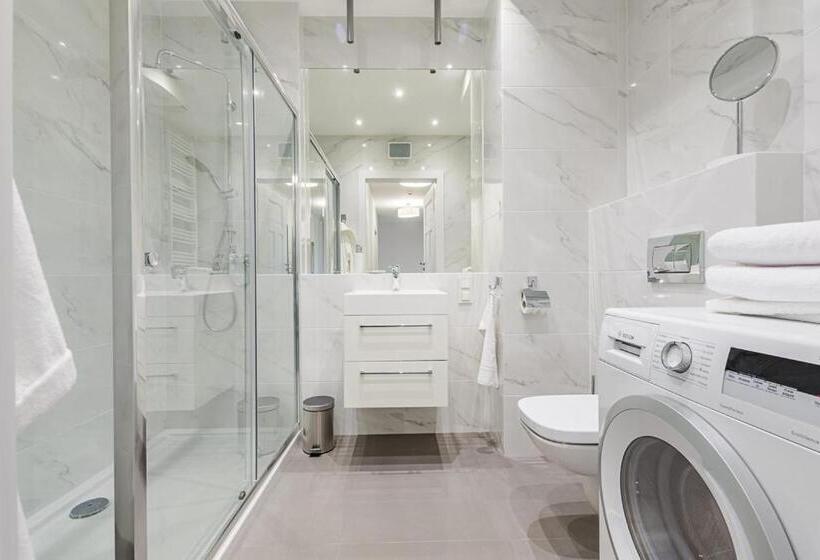سوییت سوپریور با چشمانداز دریا, Symphony Baltica Towers Apartamenty