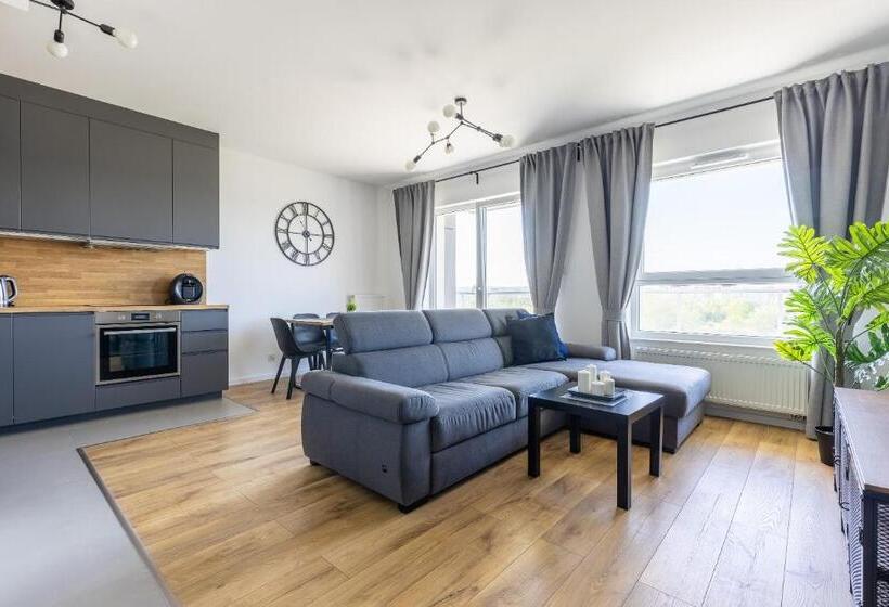 سوییت سوپریور با چشمانداز دریا, Symphony Baltica Towers Apartamenty