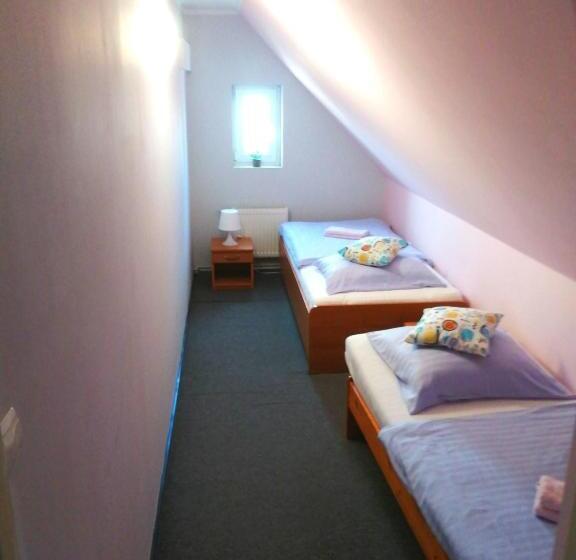 Economy Quadruple Room, Lawendowy Dworek