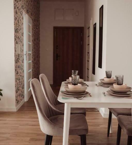 سوییت لوکس, The Loft   Garncarska 1
