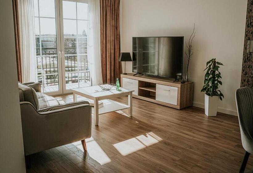 سوییت لوکس, The Loft   Garncarska 1