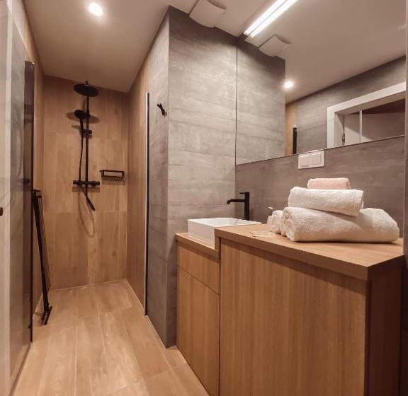 اتاق لوکس, The Loft   Garncarska 1