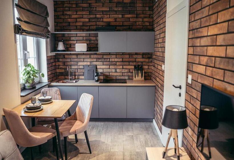 اتاق لوکس, The Loft   Garncarska 1
