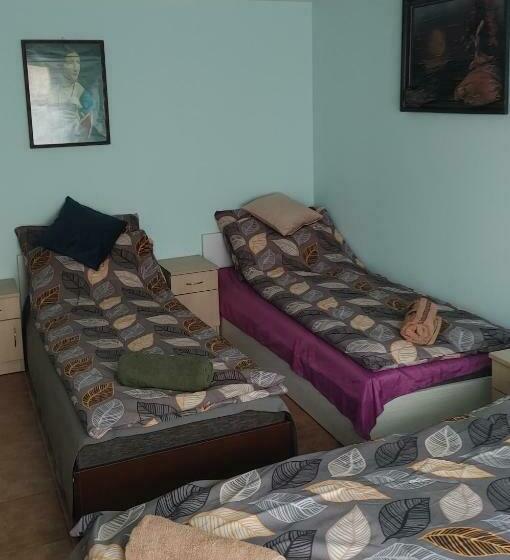 ４ベッドルームクラシックタイプ, Hostel U Misiów