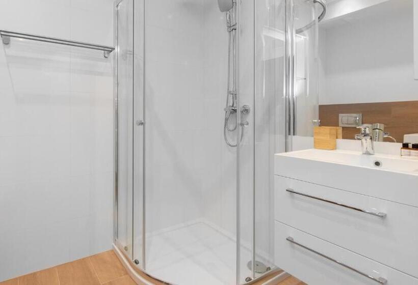 استودیوی استاندارد, Symphony Baltica Towers Apartamenty
