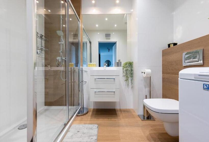 سوییت سوپریور با چشمانداز دریا, Symphony Baltica Towers Apartamenty