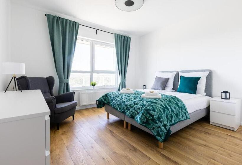 سوییت سوپریور با چشمانداز دریا, Symphony Baltica Towers Apartamenty