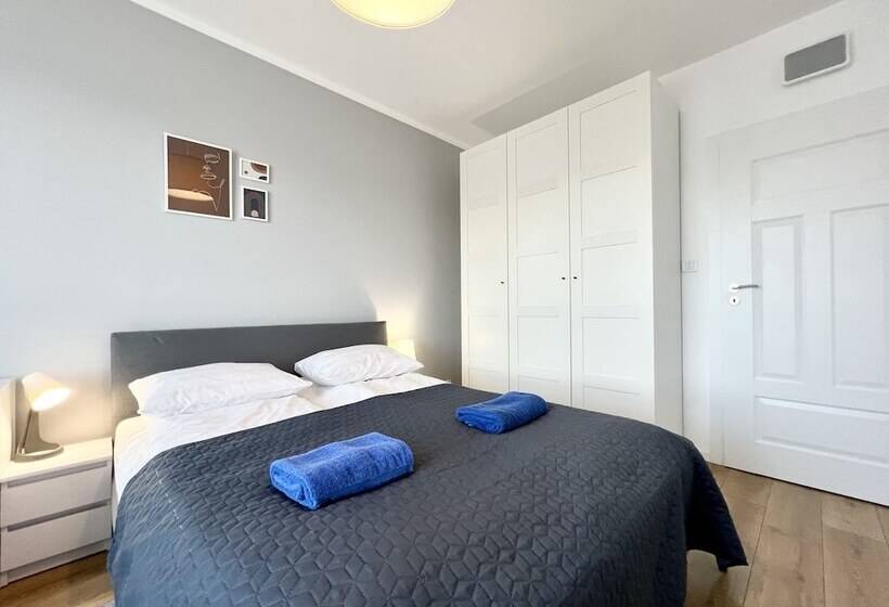 آپارتمان لوکس 1 خوابه, Symphony Baltica Towers Apartamenty