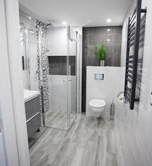 آپارتمان 1 خوابه با چشم‌انداز باغ, Willowa No. 5 Apartaments