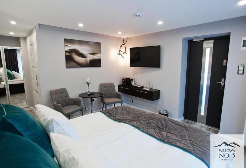 آپارتمان 1 خوابه با چشم‌انداز باغ, Willowa No. 5 Apartaments