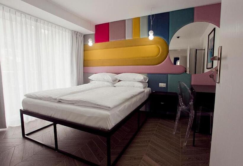سوییت, Willowa No. 5 Apartaments