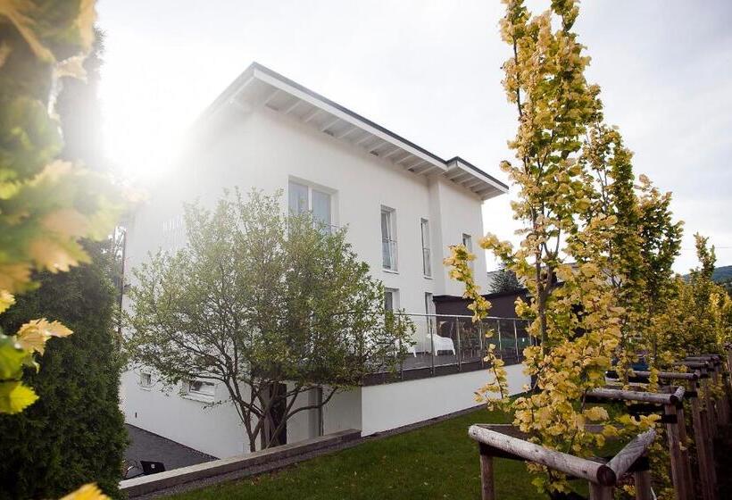 Suite with Terrace, Willowa No. 5 Apartaments
