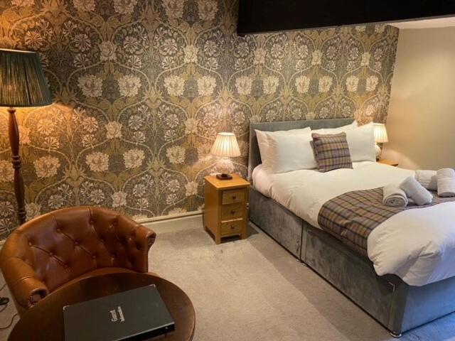 اتاق استاندارد چهار تخته, Black Lion Hotel Richmond North Yorkshire