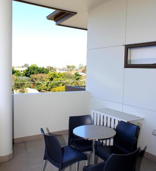 سوئیت 2 خوابه, Essence Apartments Chermside