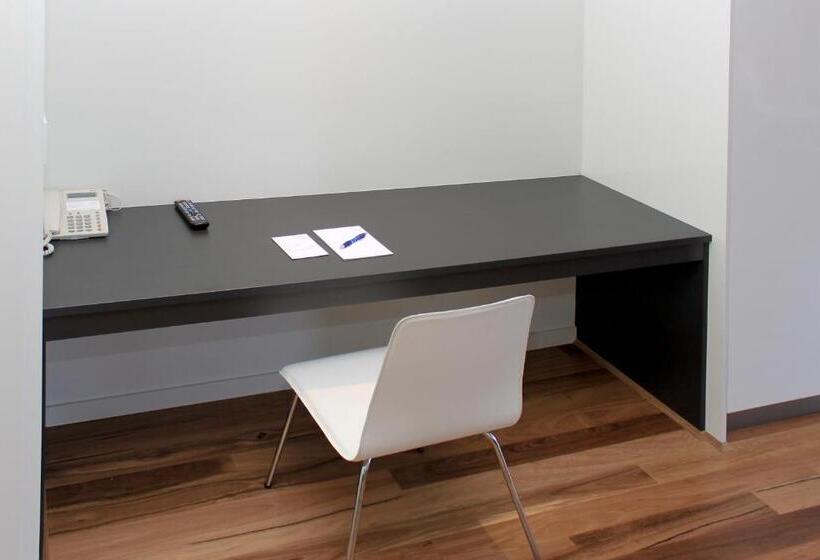 سوئیت 2 خوابه, Essence Apartments Chermside