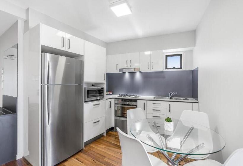 آپارتمان 2 خوابه, Essence Apartments Chermside