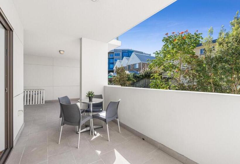 سوییت, Essence Apartments Chermside